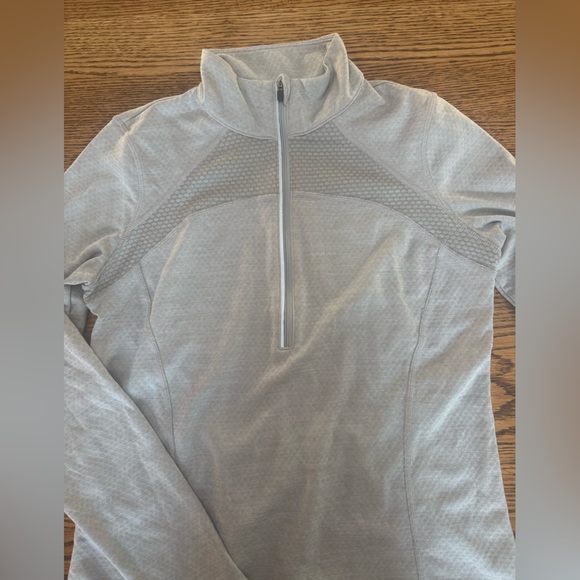 Gray Quarter-Zip Pullover - Picture 3 of 8
